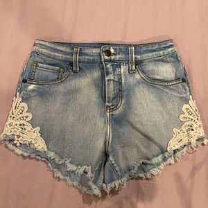 Woman’s shorts